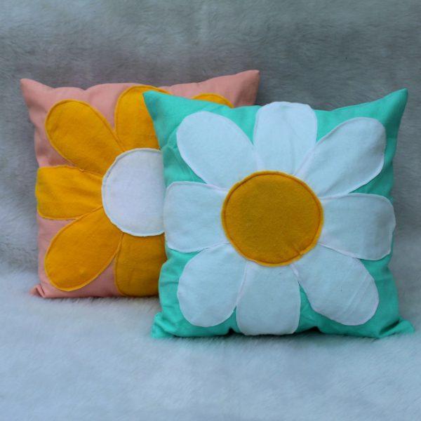 Sweet Daisy Applique Cushion Cover (16 x 16 in)